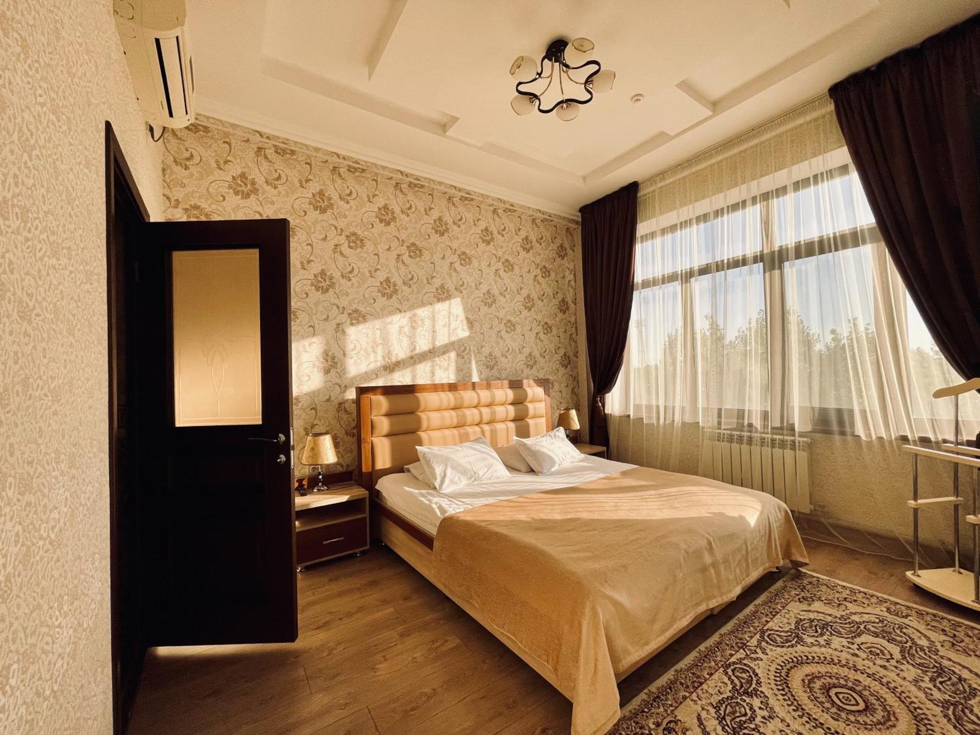 Dostyk Hotell Kyzylorda Exteriör bild
