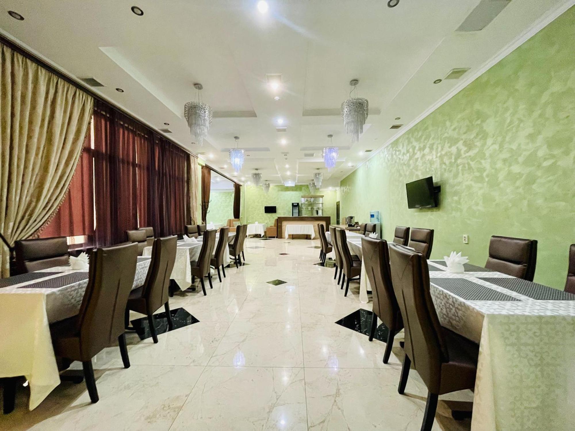 Dostyk Hotell Kyzylorda Exteriör bild