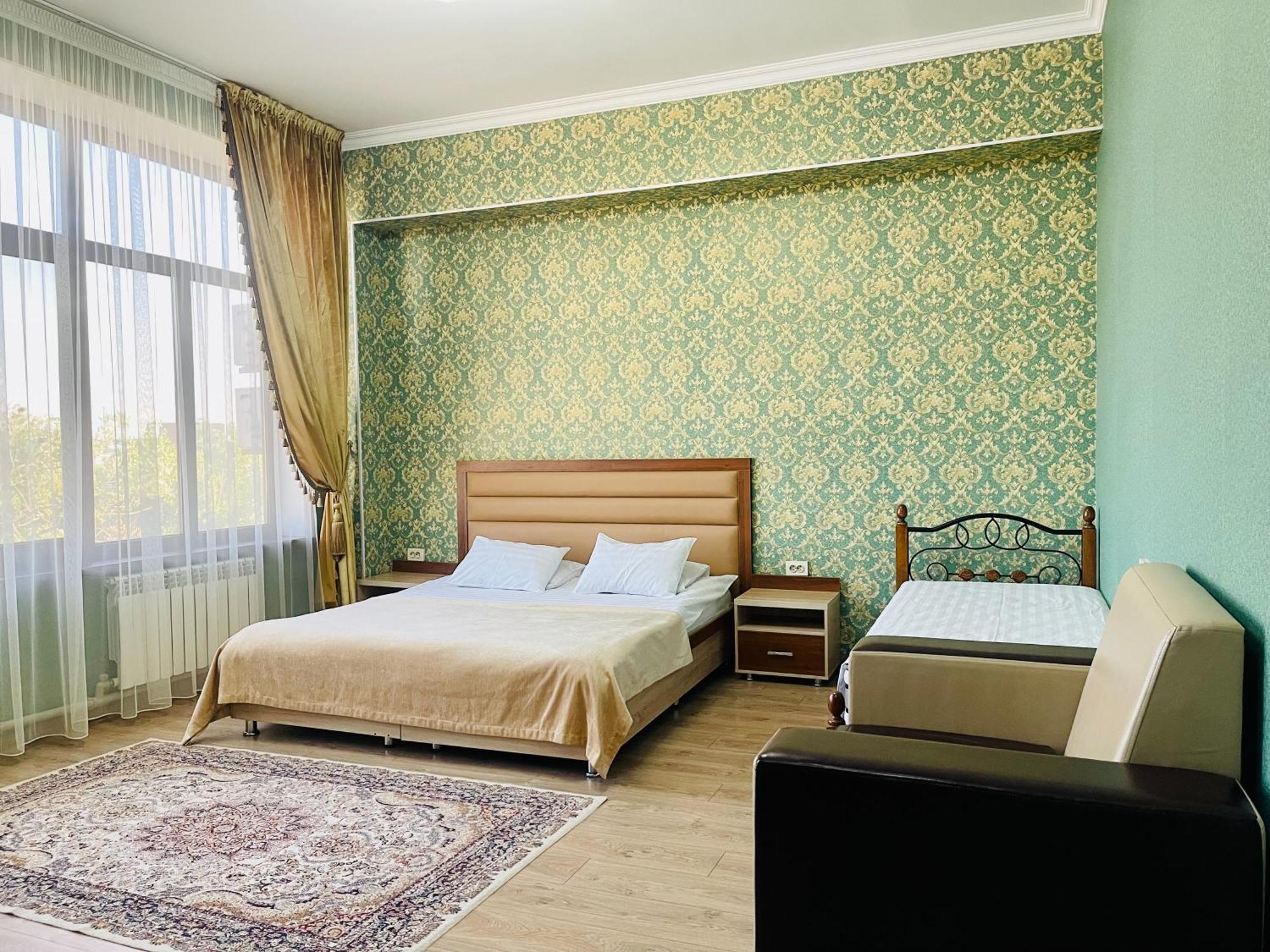 Dostyk Hotell Kyzylorda Exteriör bild