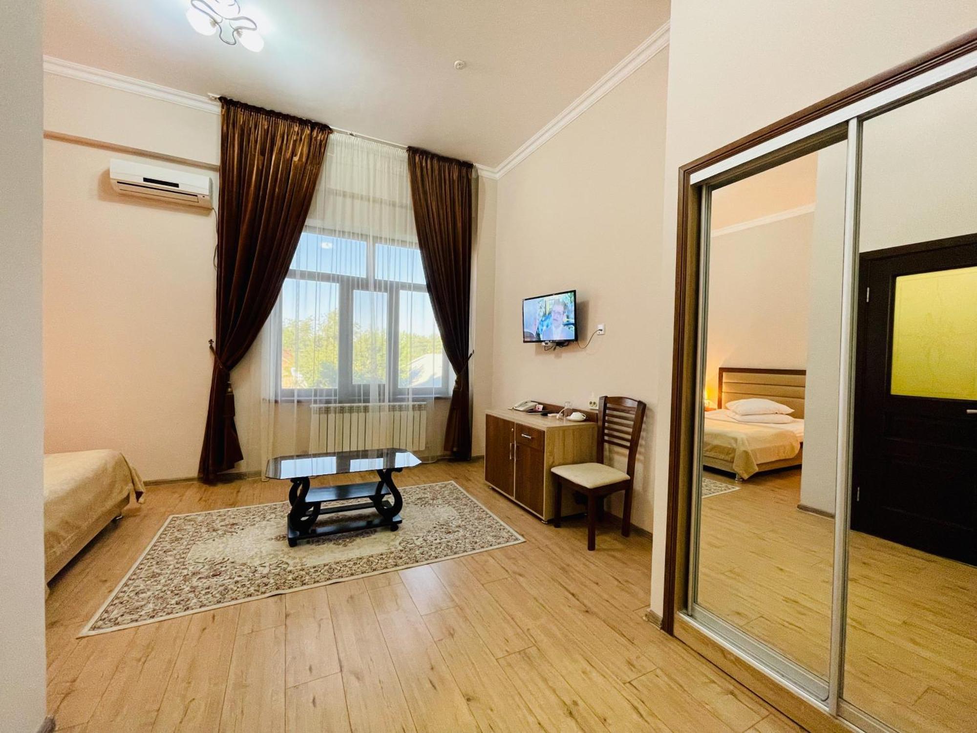 Dostyk Hotell Kyzylorda Exteriör bild