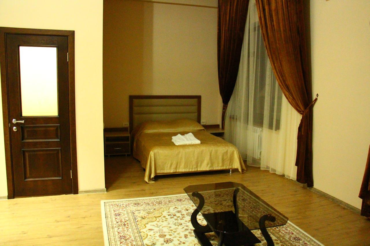 Dostyk Hotell Kyzylorda Exteriör bild