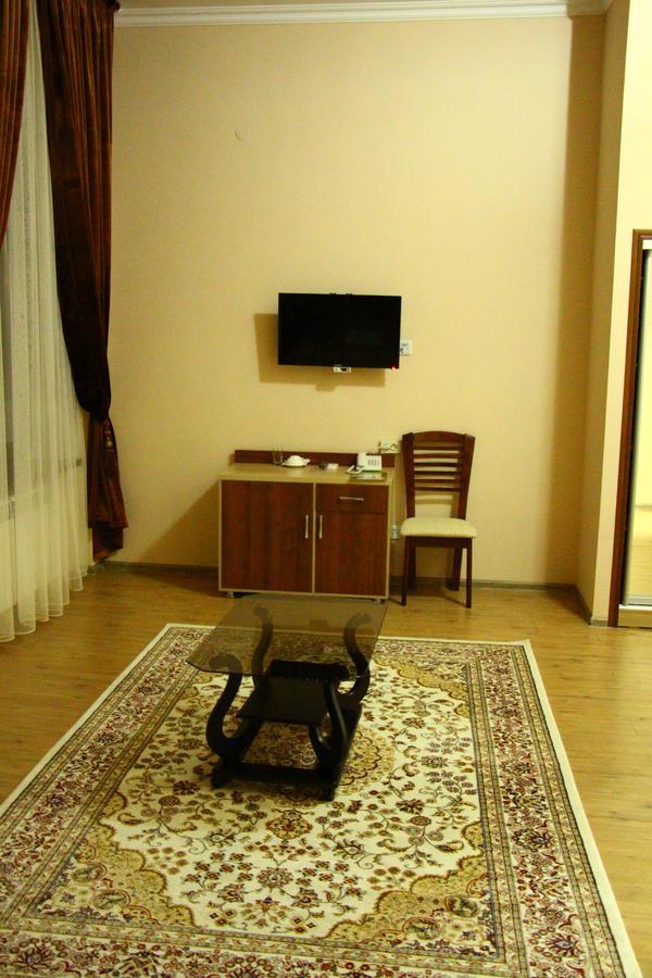 Dostyk Hotell Kyzylorda Exteriör bild